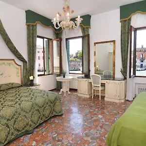 Smeraldo Grand Canal 1566c Apartment