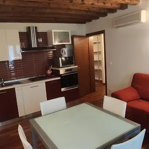 Ca' Botteri Apartment