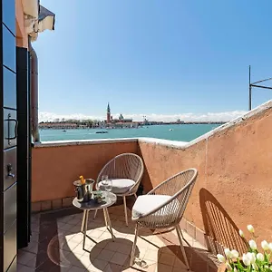 شقة San Giorgio View With Terrace R&r البندقية