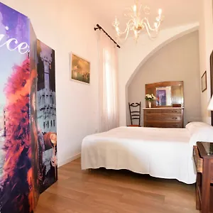 San Giacomo Apartment *