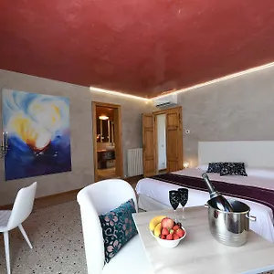 Mio Venice