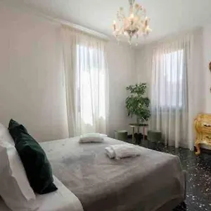 Ca' Pesaro Rooftop Terrace Apartment. Apartment