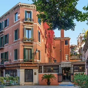 La Fenice Et Des Artistes 3*