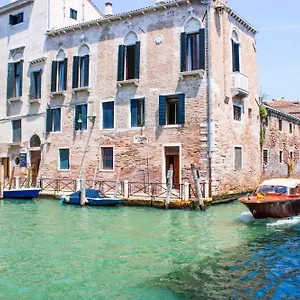 Al Canal Regio - Pensión Venecia