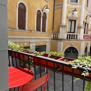 Apartment Al Malibran *