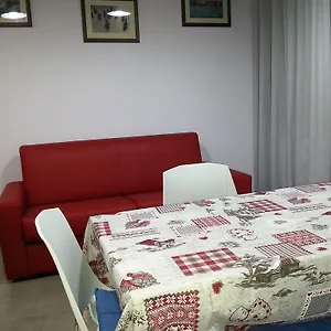House Apartment *