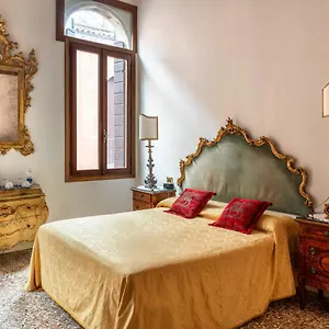 Гостевой дом Luxury Venetian Венеция