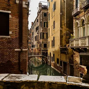 Luxury And Romantic Secret Escape In Venice! Lägenhet *