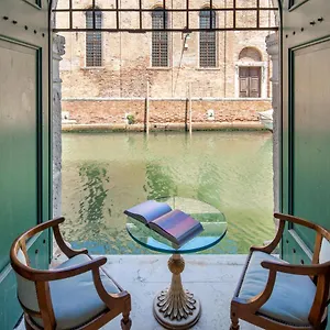Apartment Canal View *