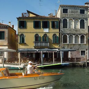 Casa Virginia Direct At The Canal Cannaregio With Own Roof Terrace *