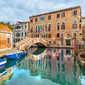 Palazzo Marcello Al Sole 3* Venise