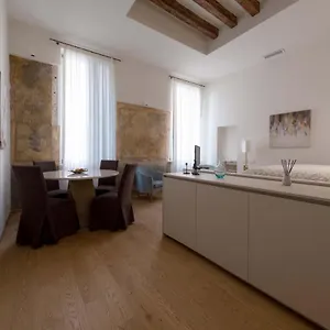 - Rialto 4 Apartment *