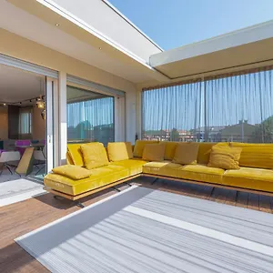 Apartman Venice New Luxury Penthouse - Free Parking And Roof Terrace *