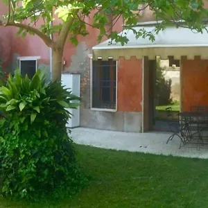 Raphael's Garden House *