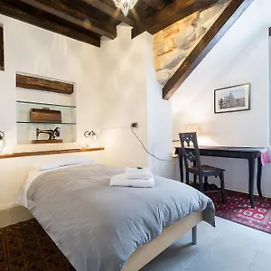 Ve.n.i.ce Cera Casa Santo Stefano * Venice