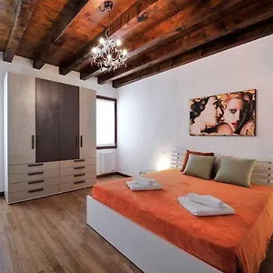 Le Maschere Otel 3*