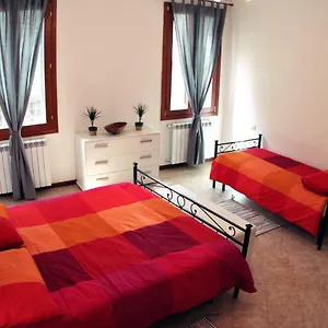 Casa Di Chiara Affittacamere *